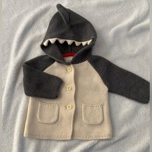 GAP Baby Brannan Shark Hooded Sweater Size 3-6 Months